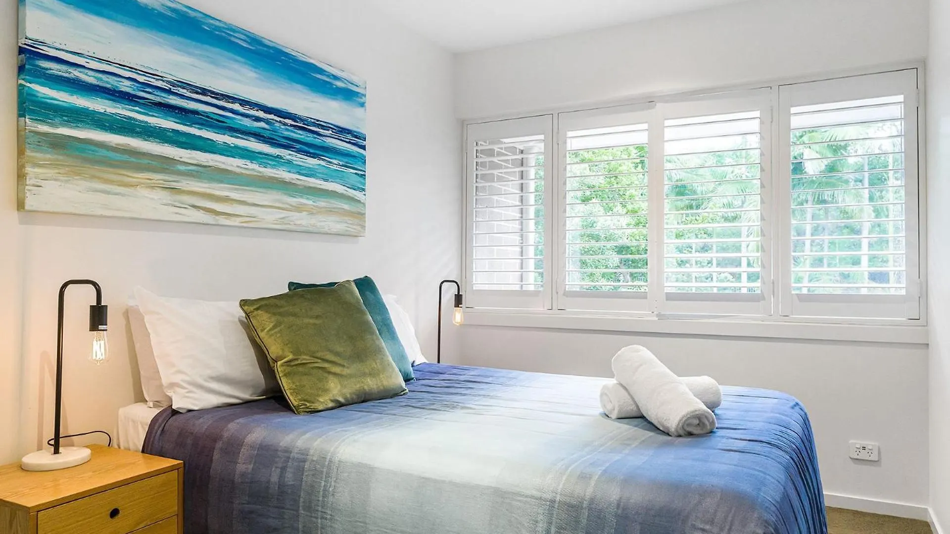 A Perfect Stay - 4 James Cook Apartments Byron Bay